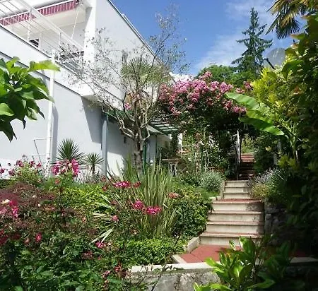 Apartment Sunny Garden
