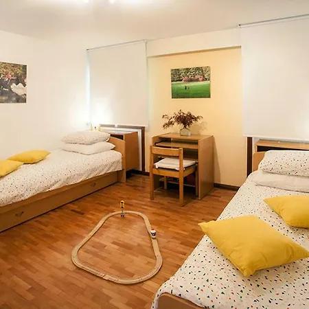 Lägenhet Sunny Garden