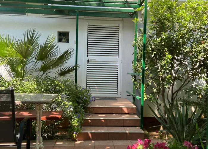 Apartament Sunny Garden