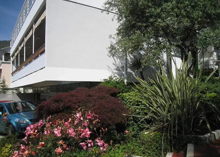 Apartament Sunny Garden *